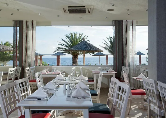 Alexandra Resort Potos