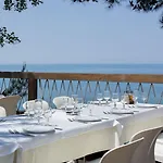 Semesteranläggning (resort) Alexandra 4*