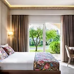 Alexandra Semesteranläggning (resort) 4*