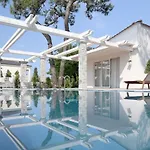 Alexandra Semesteranläggning (resort) 4*