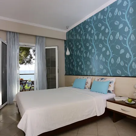 Alexandra Курортный комплекс Потос