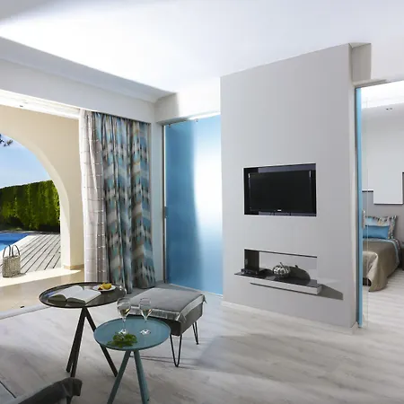 Alexandra Resort Potos