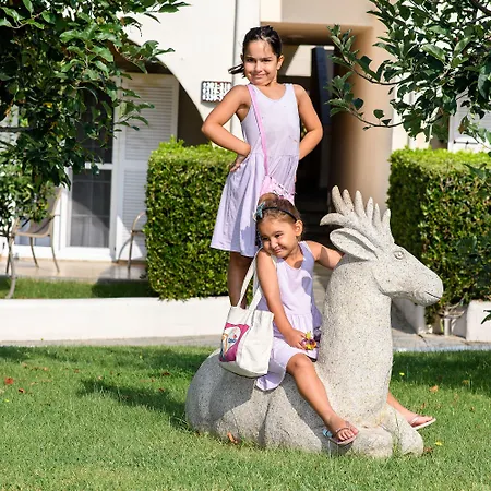 Alexandra Курортный комплекс Потос