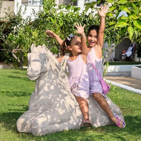 Курортный комплекс Alexandra Потос