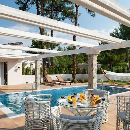 Курортный комплекс Alexandra 4*