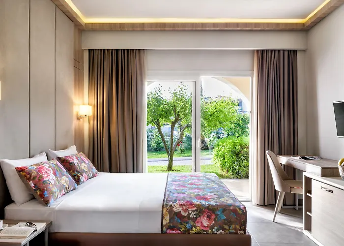 Alexandra 리조트 4*